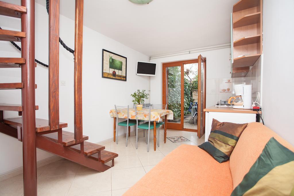 Apartments Prenc Pisuko Ρόβινι Δωμάτιο φωτογραφία
