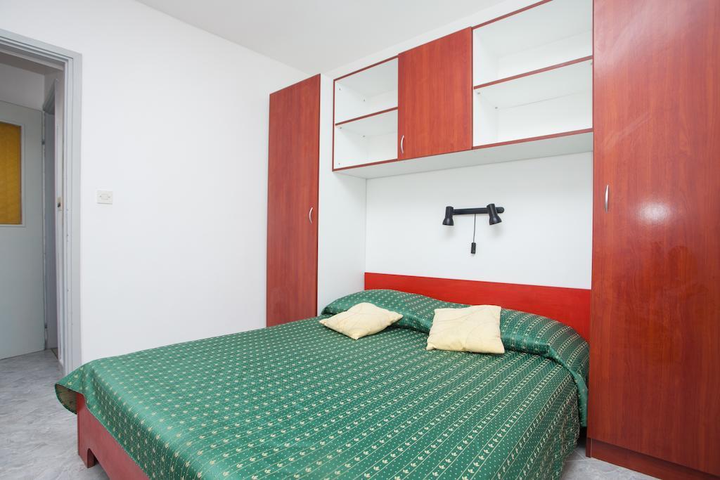 Apartments Prenc Pisuko Ρόβινι Δωμάτιο φωτογραφία