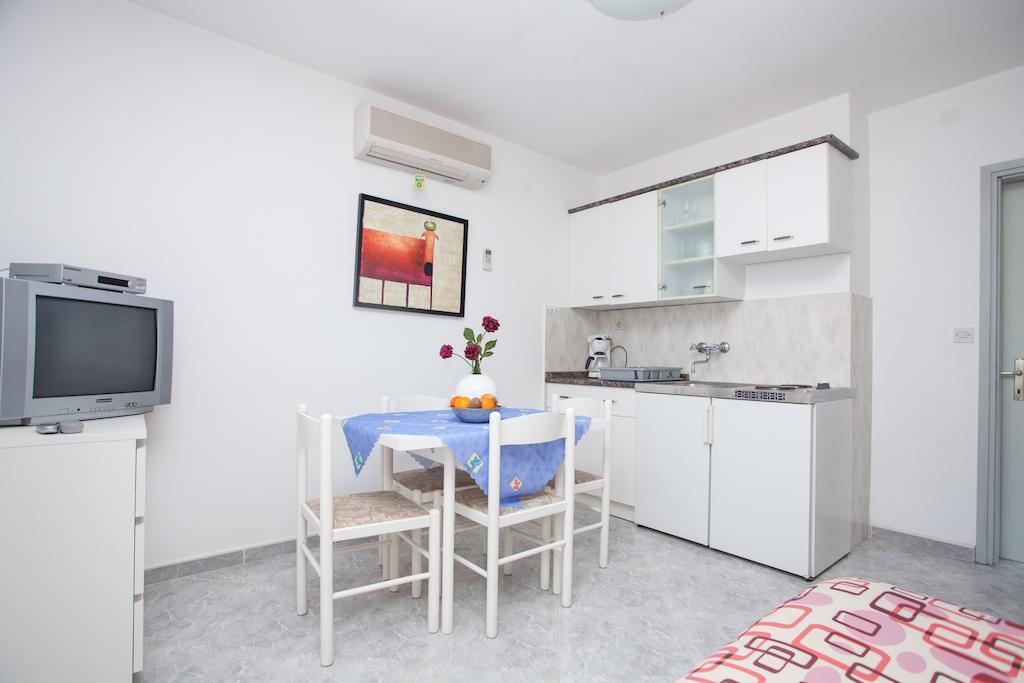 Apartments Prenc Pisuko Ρόβινι Δωμάτιο φωτογραφία